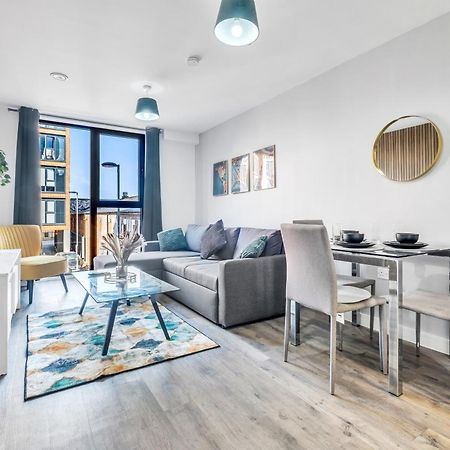 City Centre Emerald Escape - Sleeps-6, 2Beds & 2Baths , Netflix , Free Internet Birmingham Exteriér fotografie