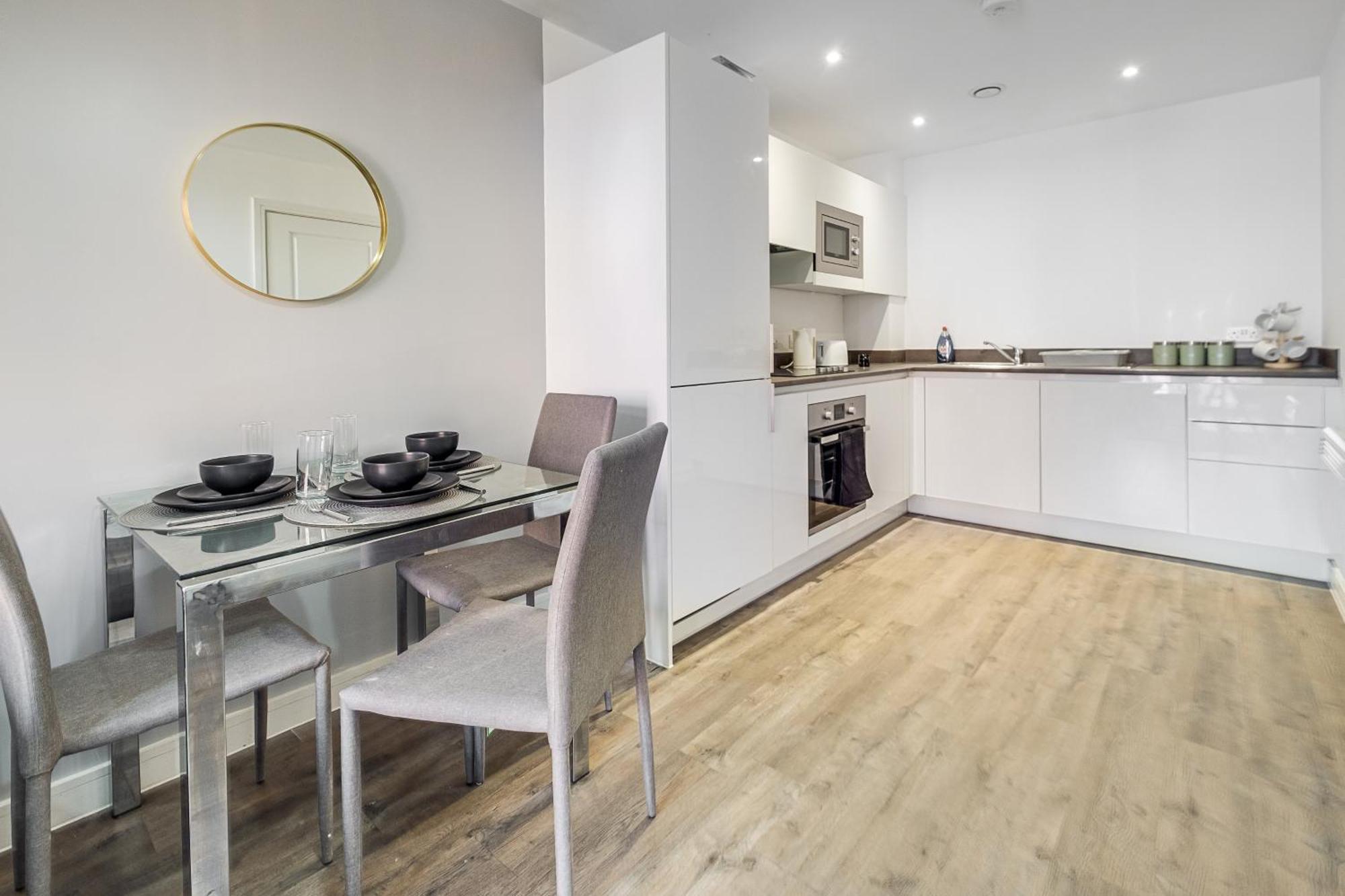 City Centre Emerald Escape - Sleeps-6, 2Beds & 2Baths , Netflix , Free Internet Birmingham Exteriér fotografie