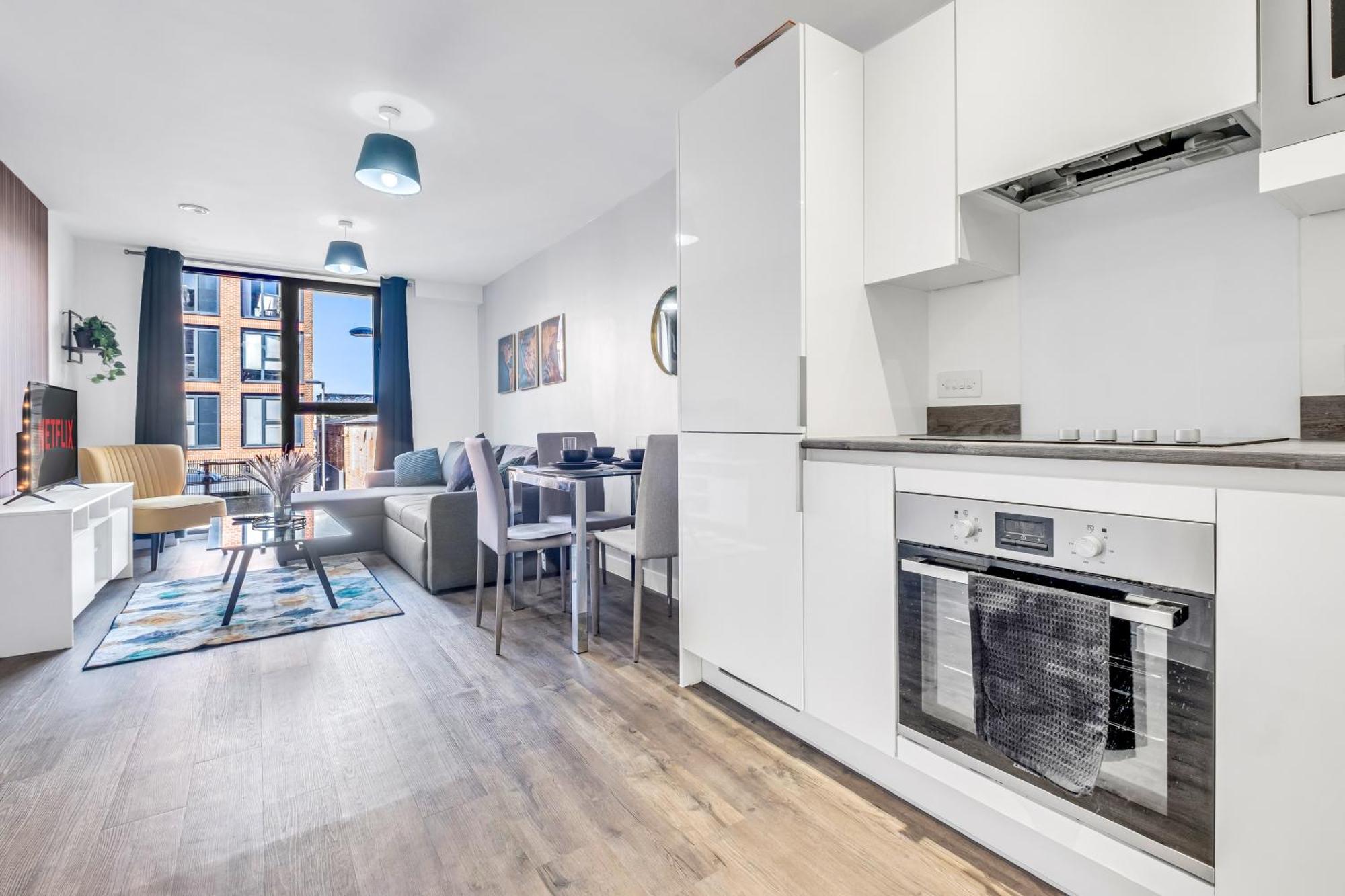 City Centre Emerald Escape - Sleeps-6, 2Beds & 2Baths , Netflix , Free Internet Birmingham Exteriér fotografie