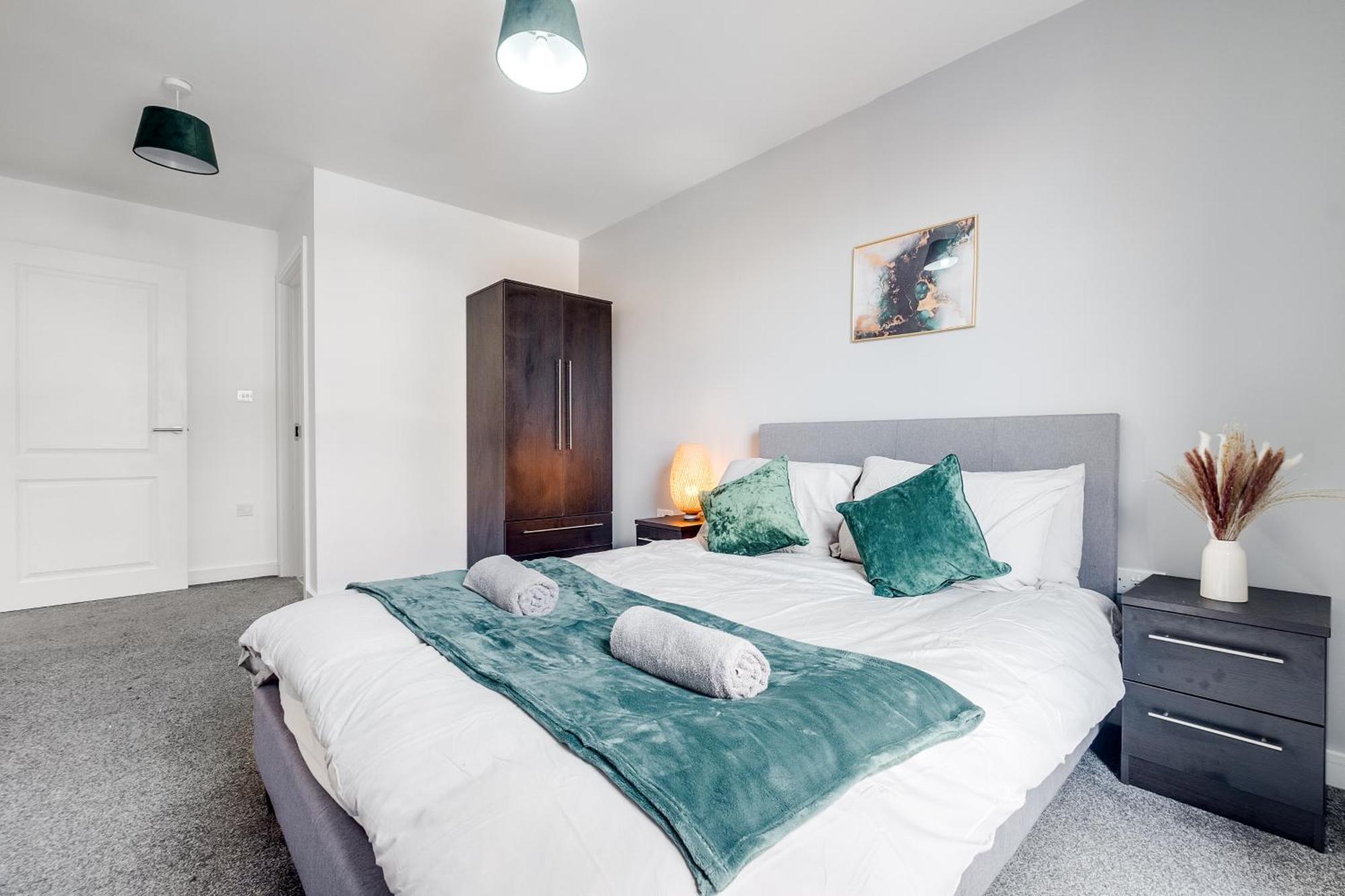 City Centre Emerald Escape - Sleeps-6, 2Beds & 2Baths , Netflix , Free Internet Birmingham Exteriér fotografie